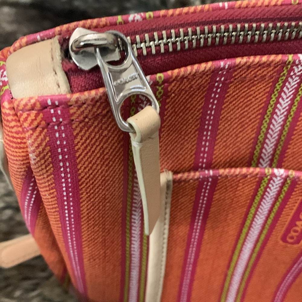 Coach Vibrant Colored Leather With Charm Shoulder/Crossbody Bag - Picture 11 of 15